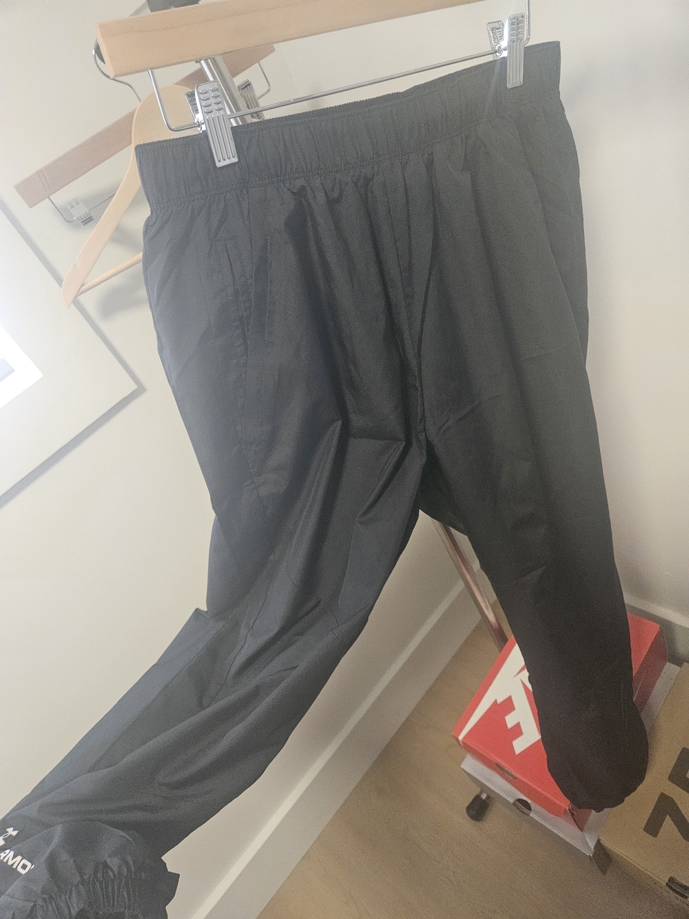 Womens Under Armour Black Elastic-Waist Track Pants